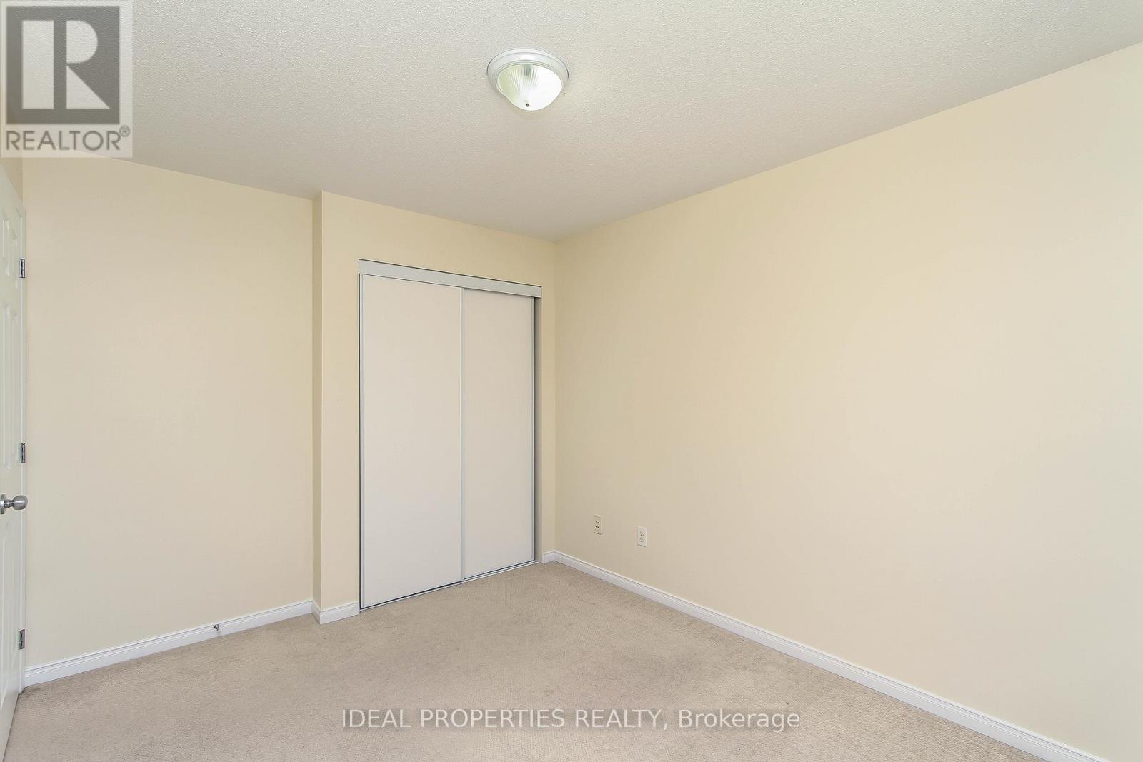 565 Pepperville Crescent, Ottawa, ON - Indoor Photo Showing Other Room