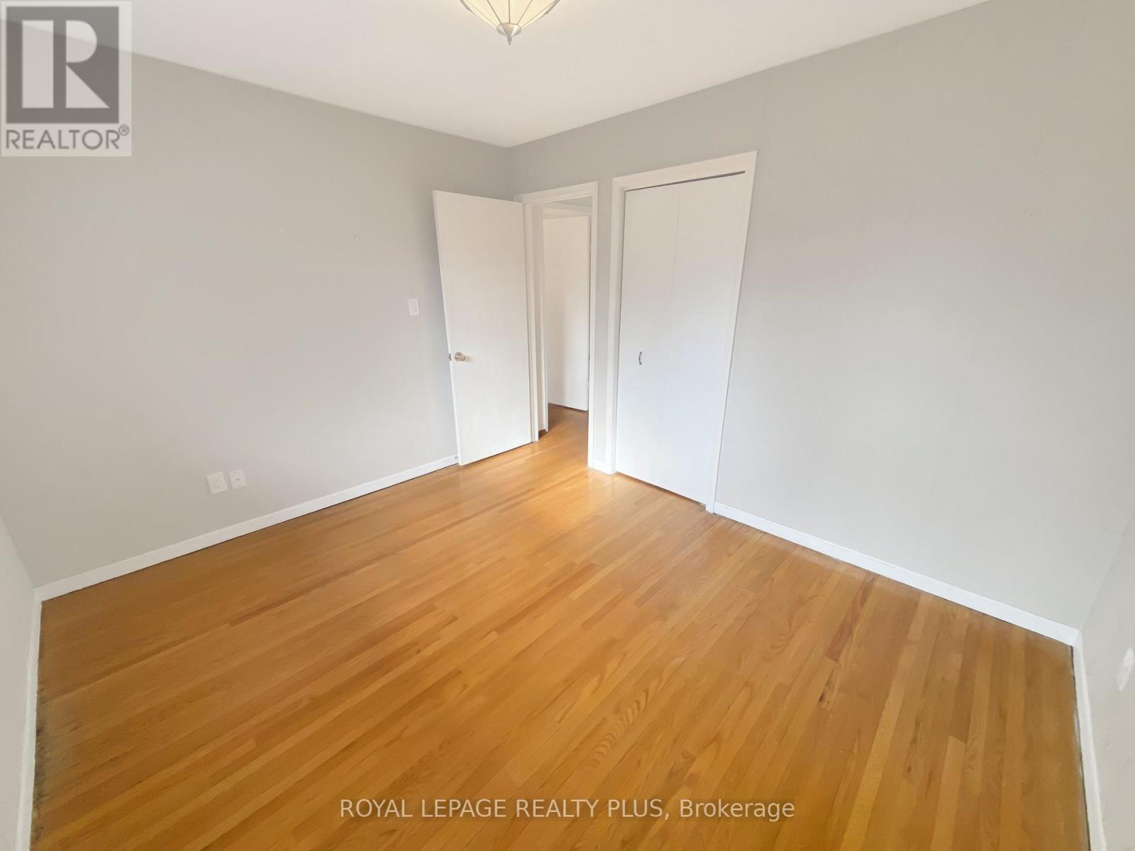1604 Clarkson Road N, Mississauga, ON - Indoor Photo Showing Other Room