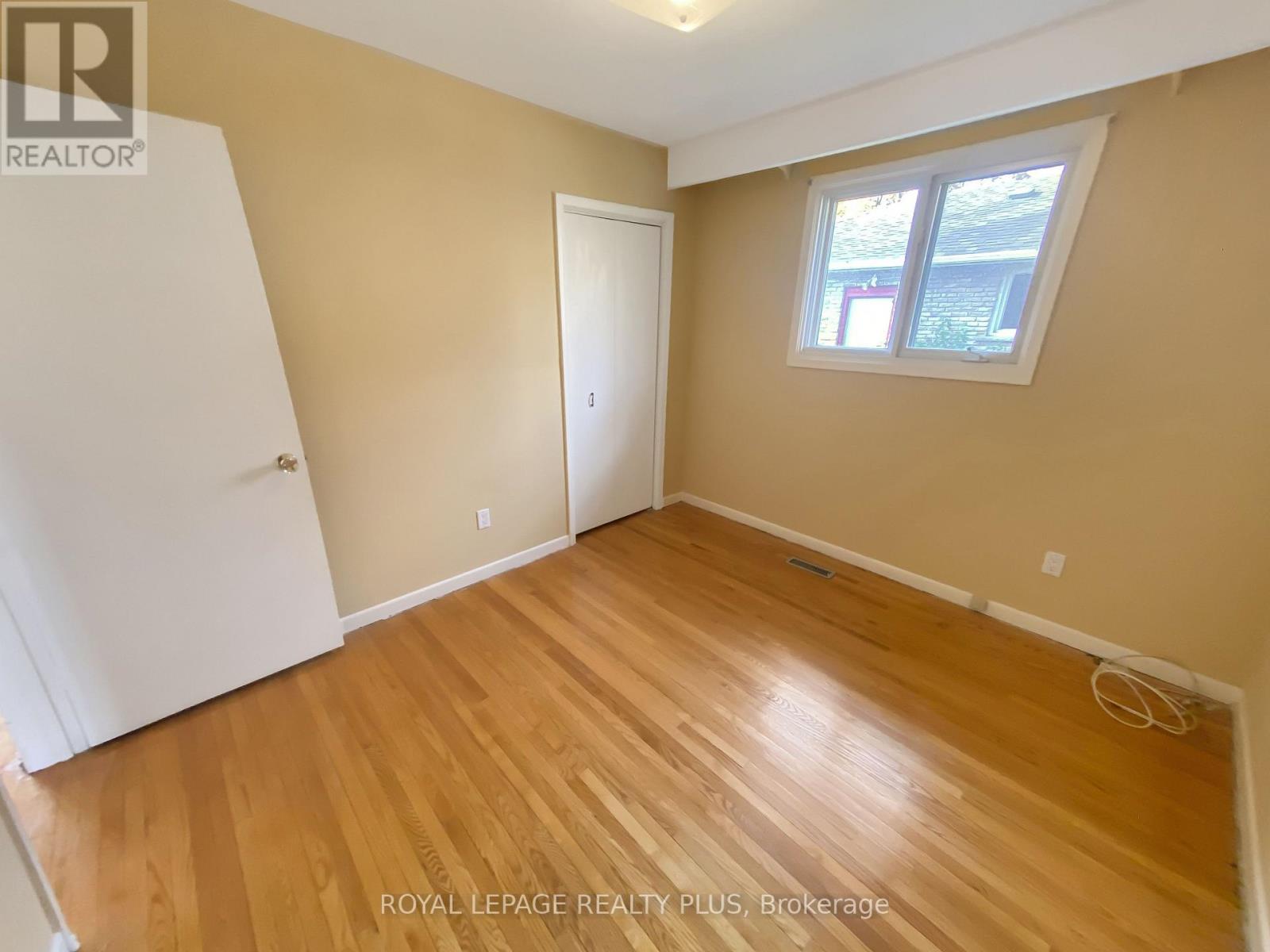 1604 Clarkson Road N, Mississauga, ON - Indoor Photo Showing Other Room