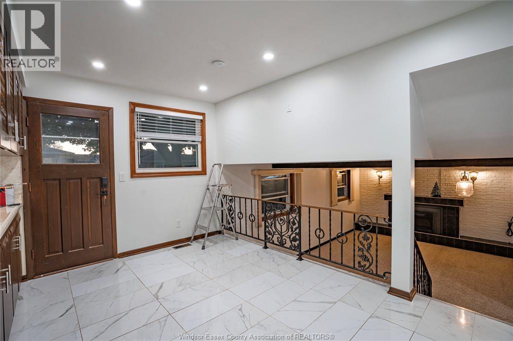 9610 Asgard Road, Windsor, ON - Indoor Photo Showing Other Room