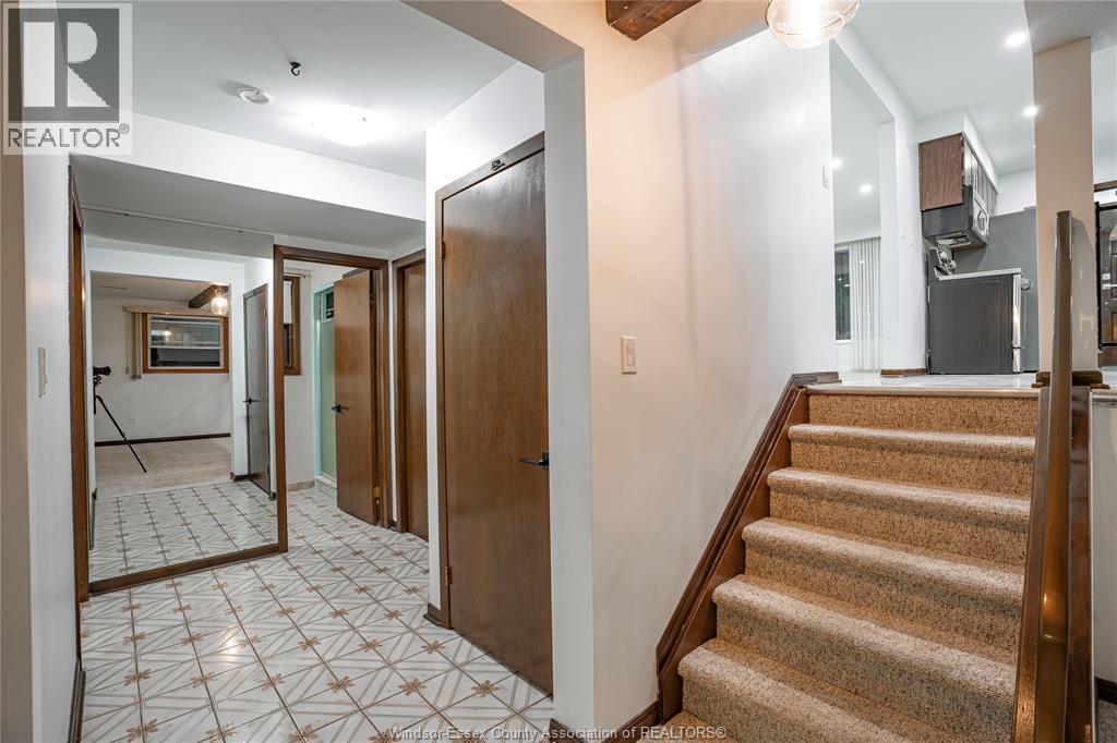 9610 Asgard Road, Windsor, ON - Indoor Photo Showing Other Room