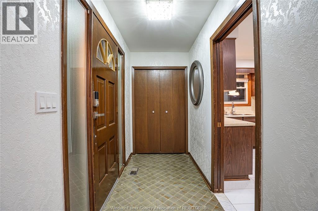 9610 Asgard Road, Windsor, ON - Indoor Photo Showing Other Room