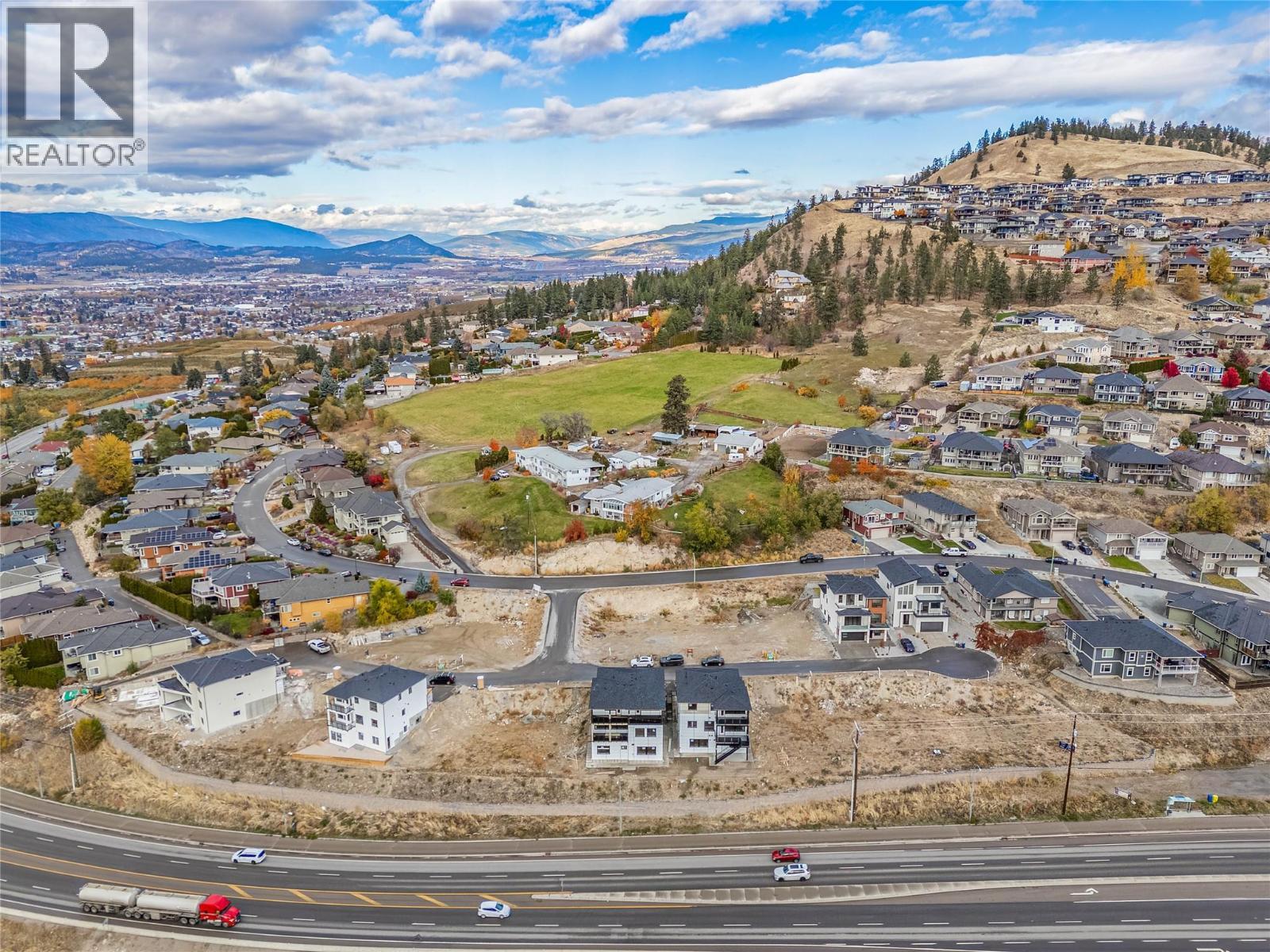 1148 Hume Avenue, Kelowna, BC - Outdoor With View