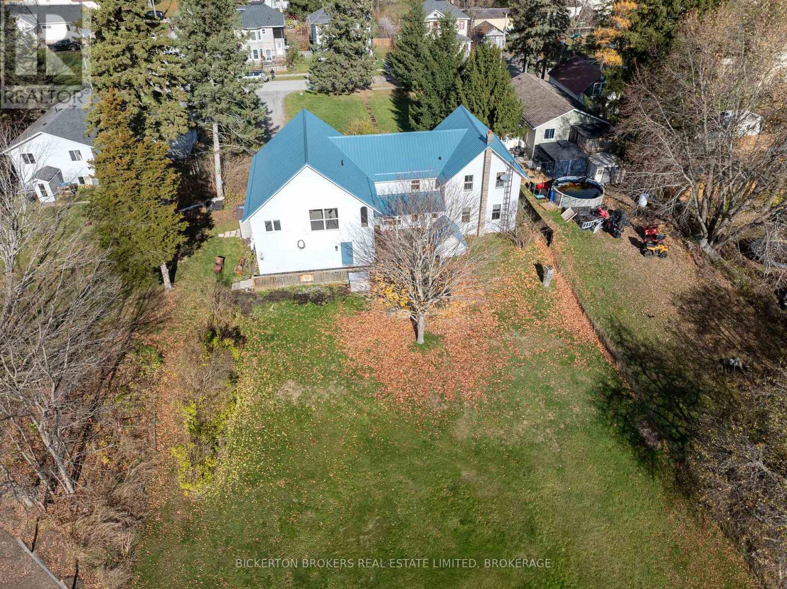 20 Gilbert Street, Lansdowne Village, ON - Outdoor With View