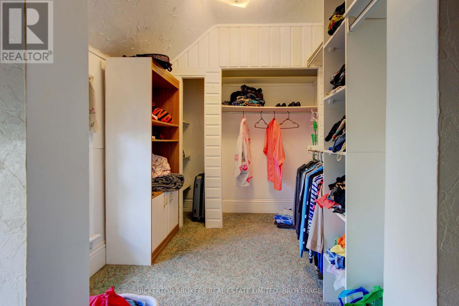 20 Gilbert Street, Lansdowne Village, ON - Indoor