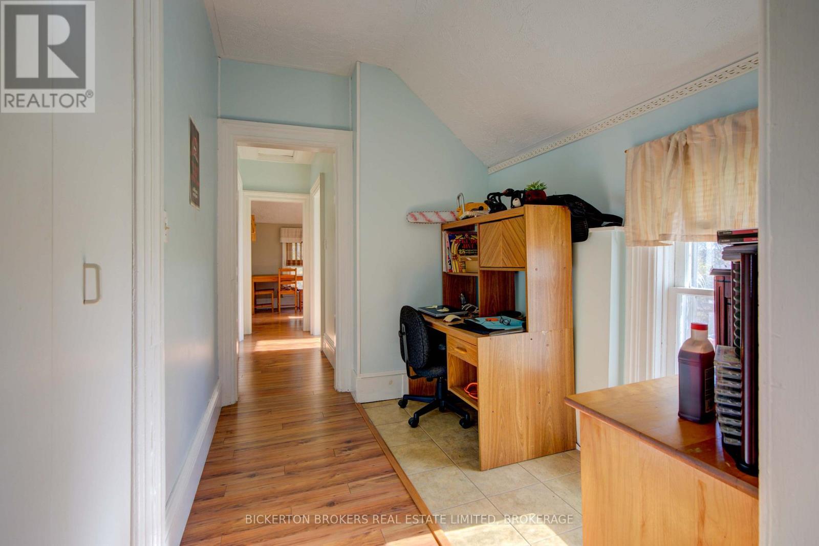 20 Gilbert Street, Lansdowne Village, ON - Indoor