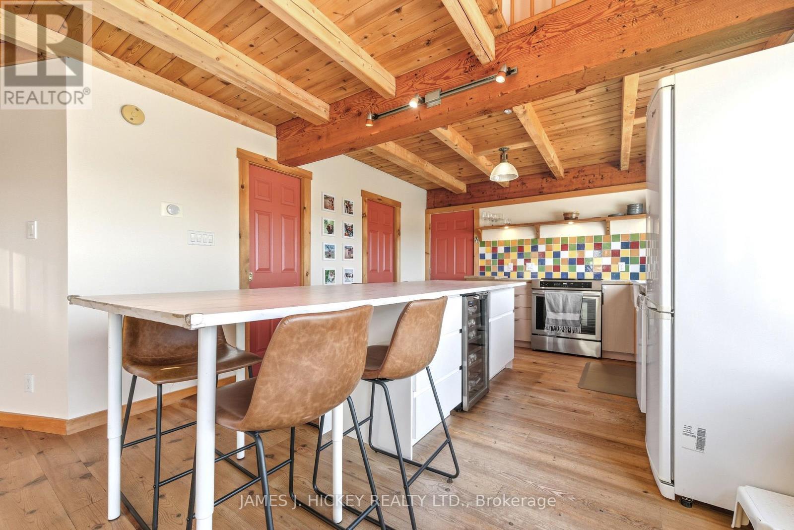 120 Deep River Road, Deep River, ON