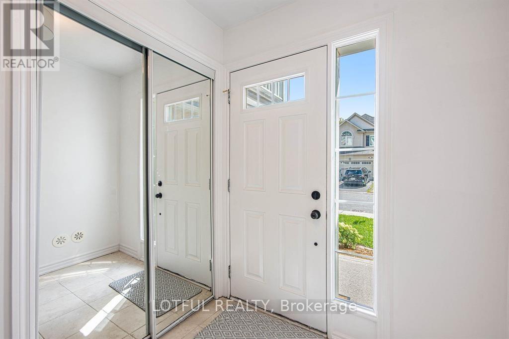 2427 Nutgrove Avenue, Ottawa, ON - Indoor Photo Showing Other Room