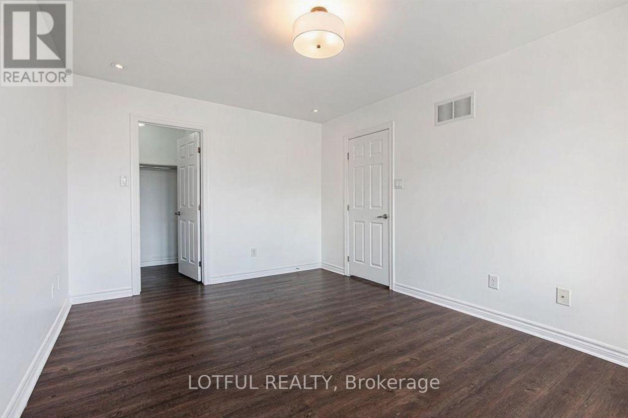 2427 Nutgrove Avenue, Ottawa, ON - Indoor Photo Showing Other Room