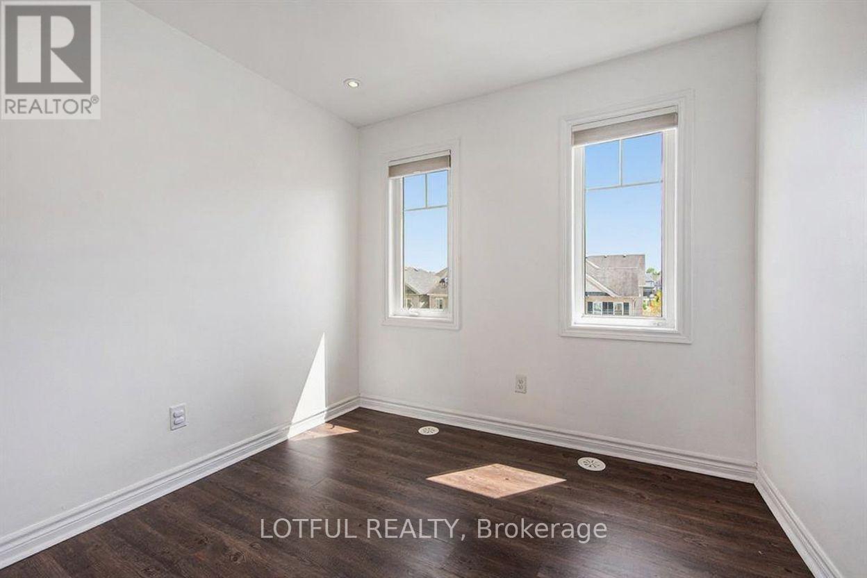 2427 Nutgrove Avenue, Ottawa, ON - Indoor Photo Showing Other Room