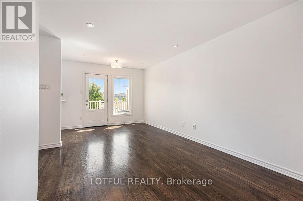 2427 Nutgrove Avenue, Ottawa, ON - Indoor Photo Showing Other Room