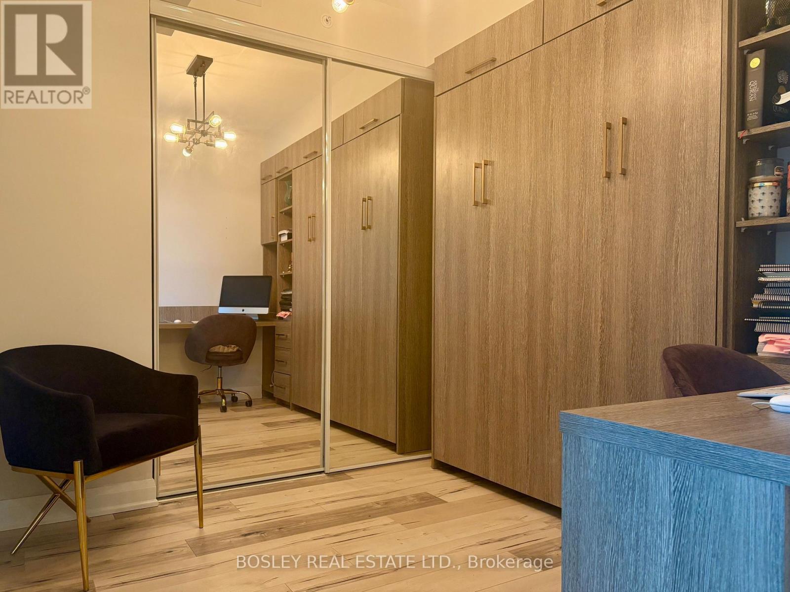 302 - 59 Annie Craig Drive, Toronto, ON - Indoor