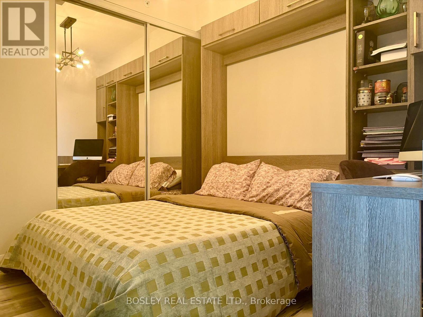 302 - 59 Annie Craig Drive, Toronto, ON - Indoor Photo Showing Bedroom