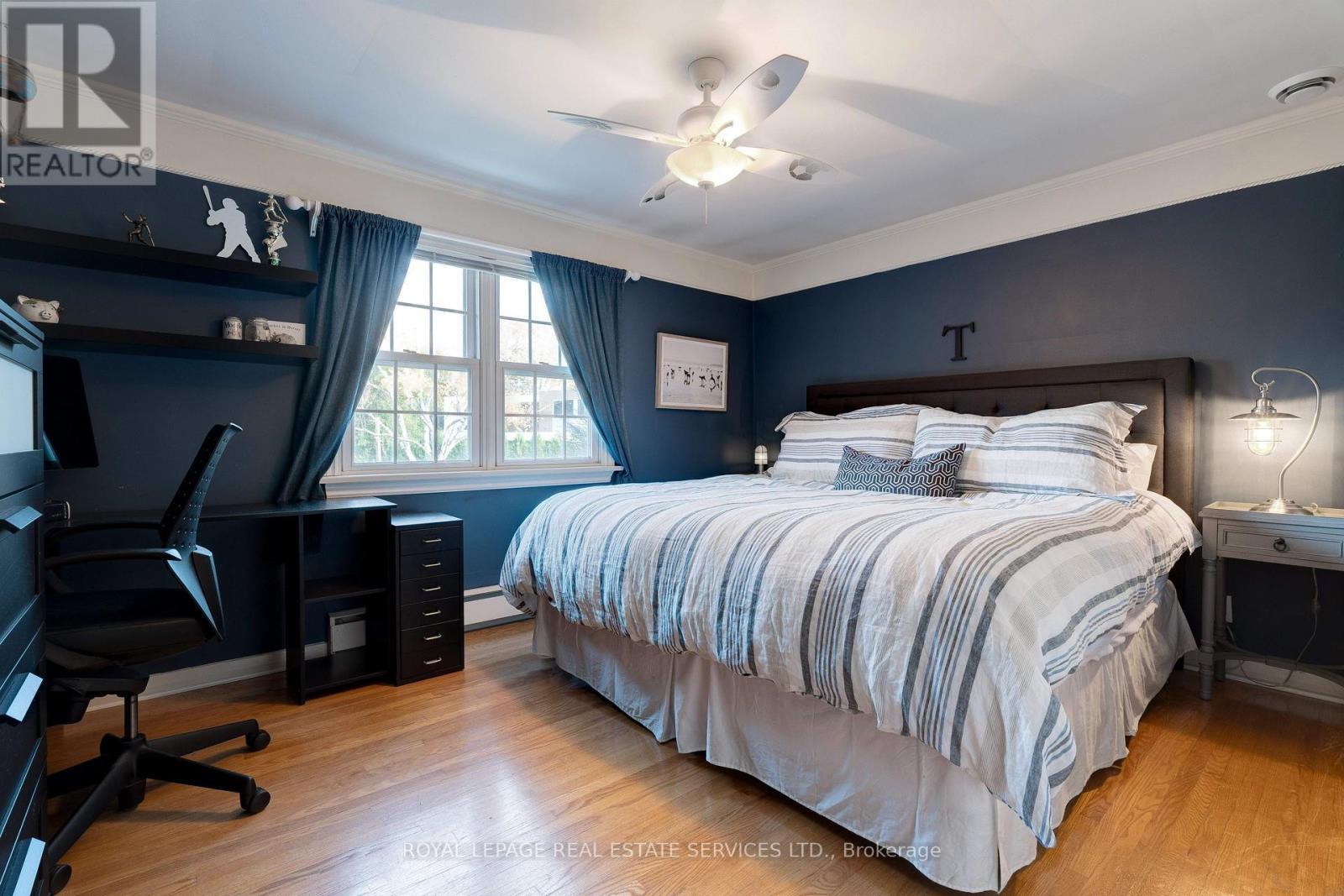 132 Sparling Court, Oakville, ON - Indoor Photo Showing Bedroom