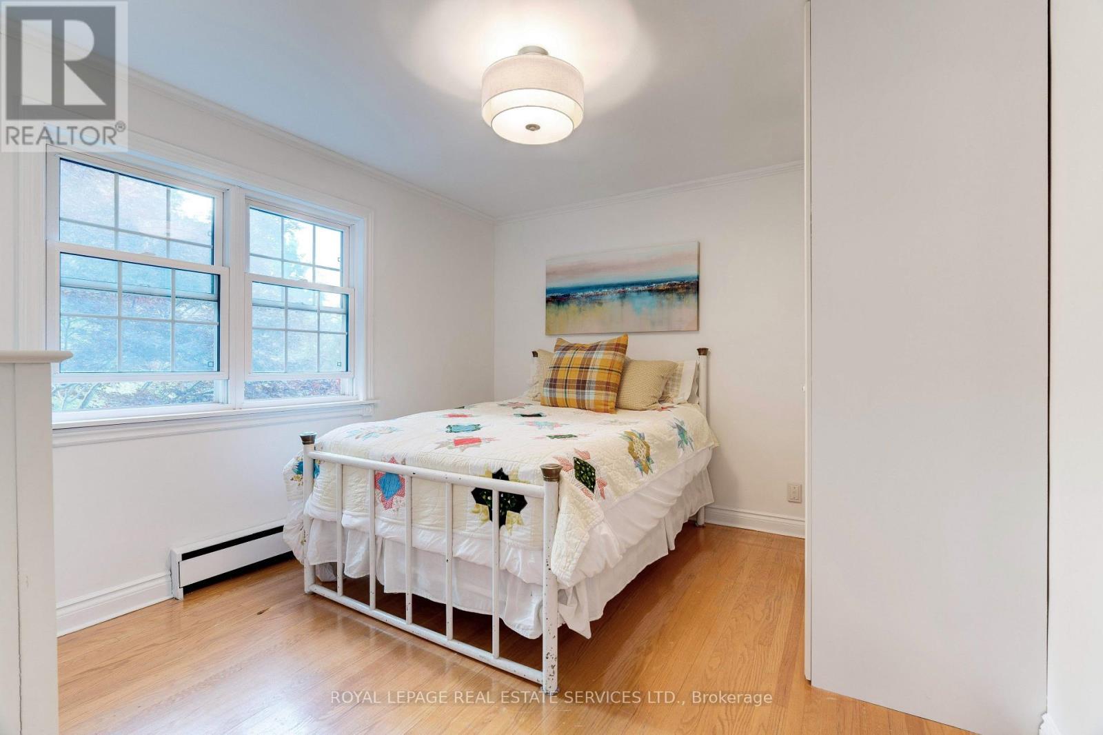 132 Sparling Court, Oakville, ON - Indoor Photo Showing Bedroom