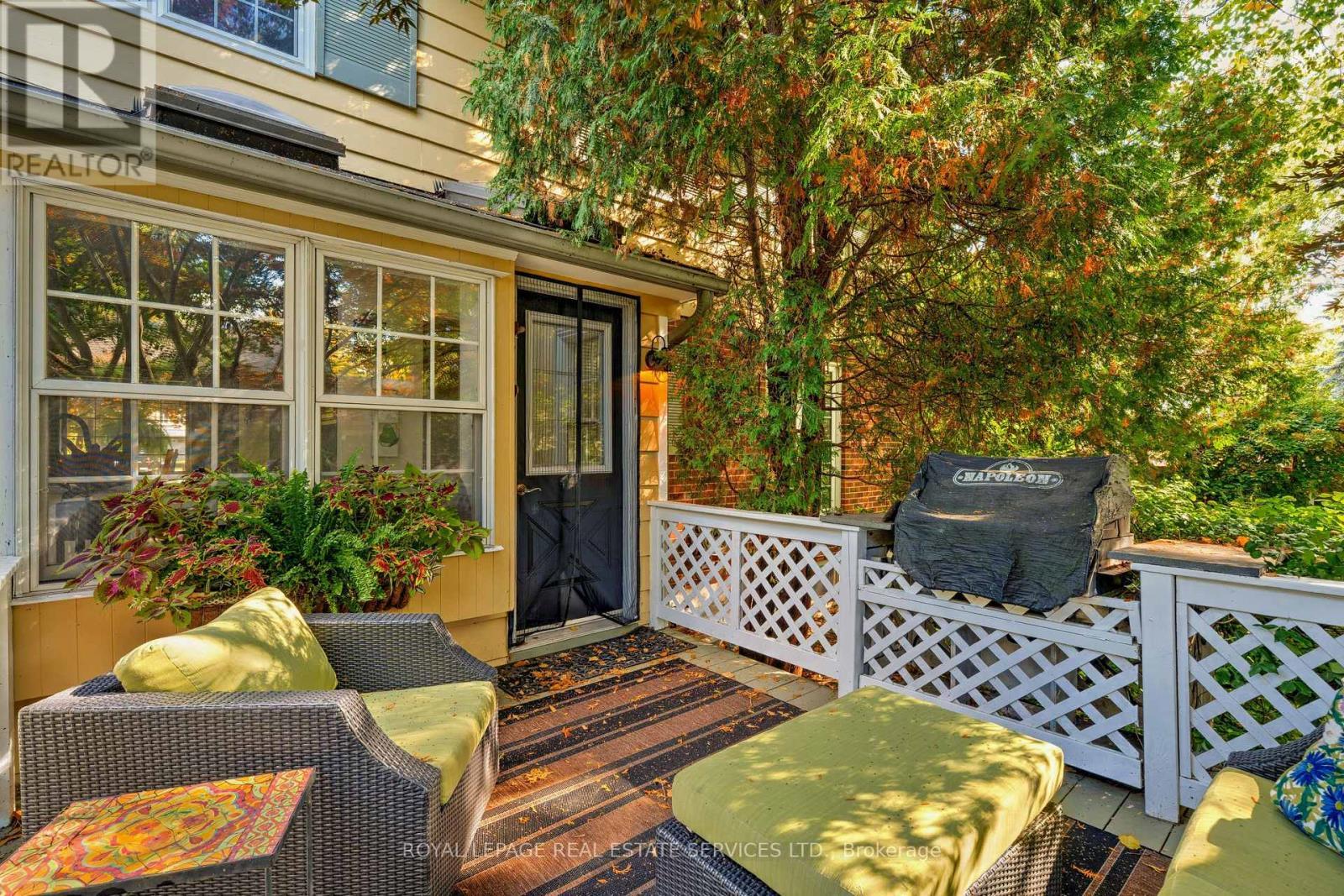 132 Sparling Court, Oakville, ON - Outdoor With Deck Patio Veranda