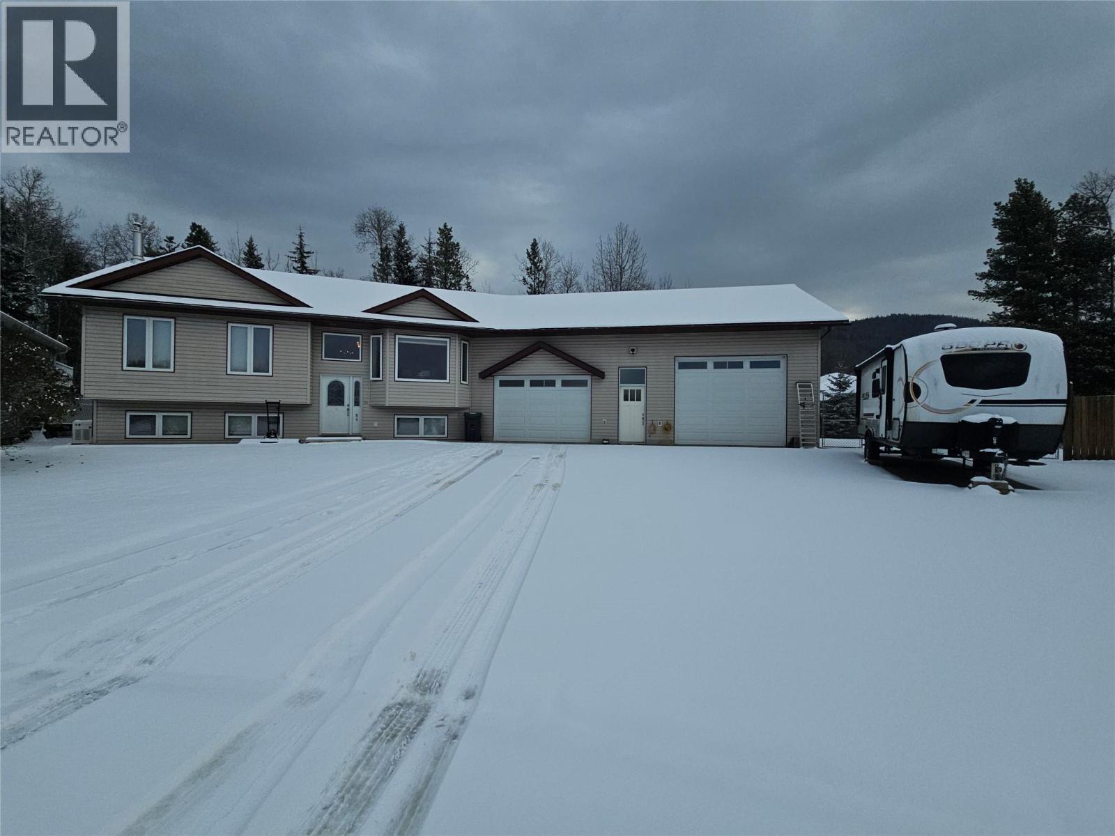 84 Wolverine Avenue, Tumbler Ridge, BC - Outdoor With Facade