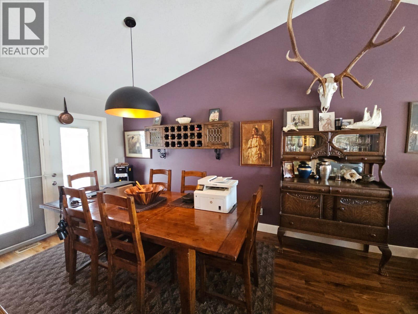 84 Wolverine Avenue, Tumbler Ridge, BC - Indoor Photo Showing Dining Room