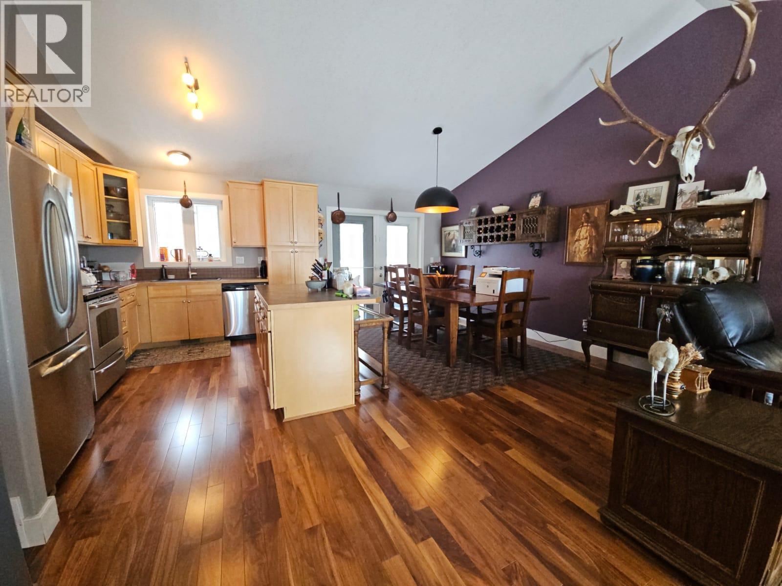 84 Wolverine Avenue, Tumbler Ridge, BC - Indoor Photo Showing Other Room