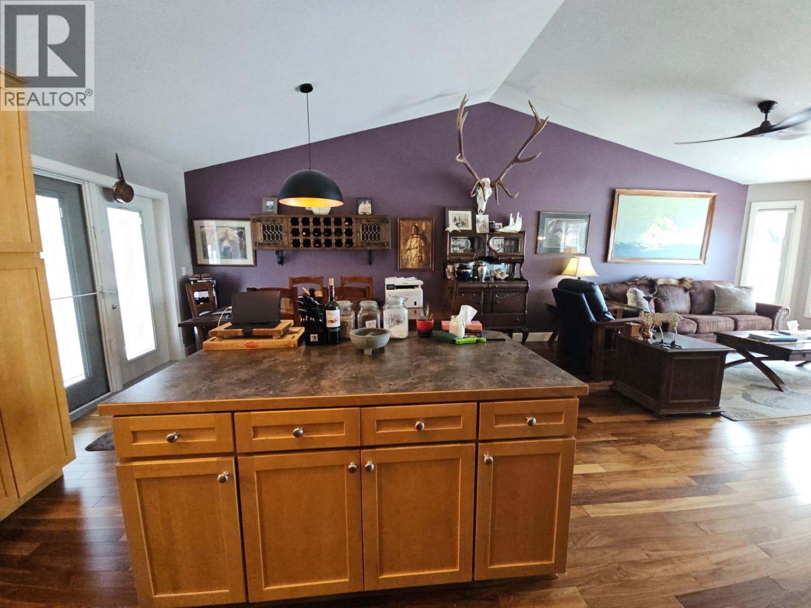 84 Wolverine Avenue, Tumbler Ridge, BC - Indoor Photo Showing Other Room