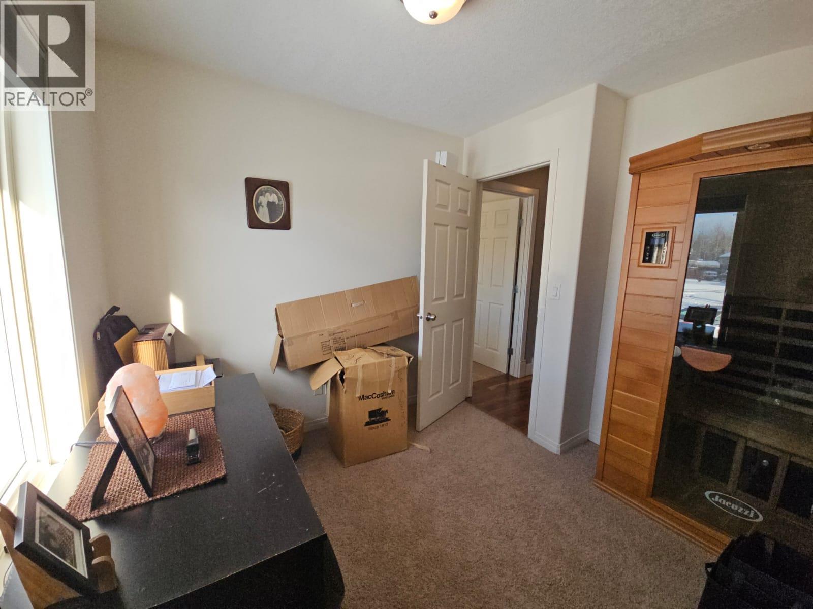 84 Wolverine Avenue, Tumbler Ridge, BC - Indoor Photo Showing Other Room