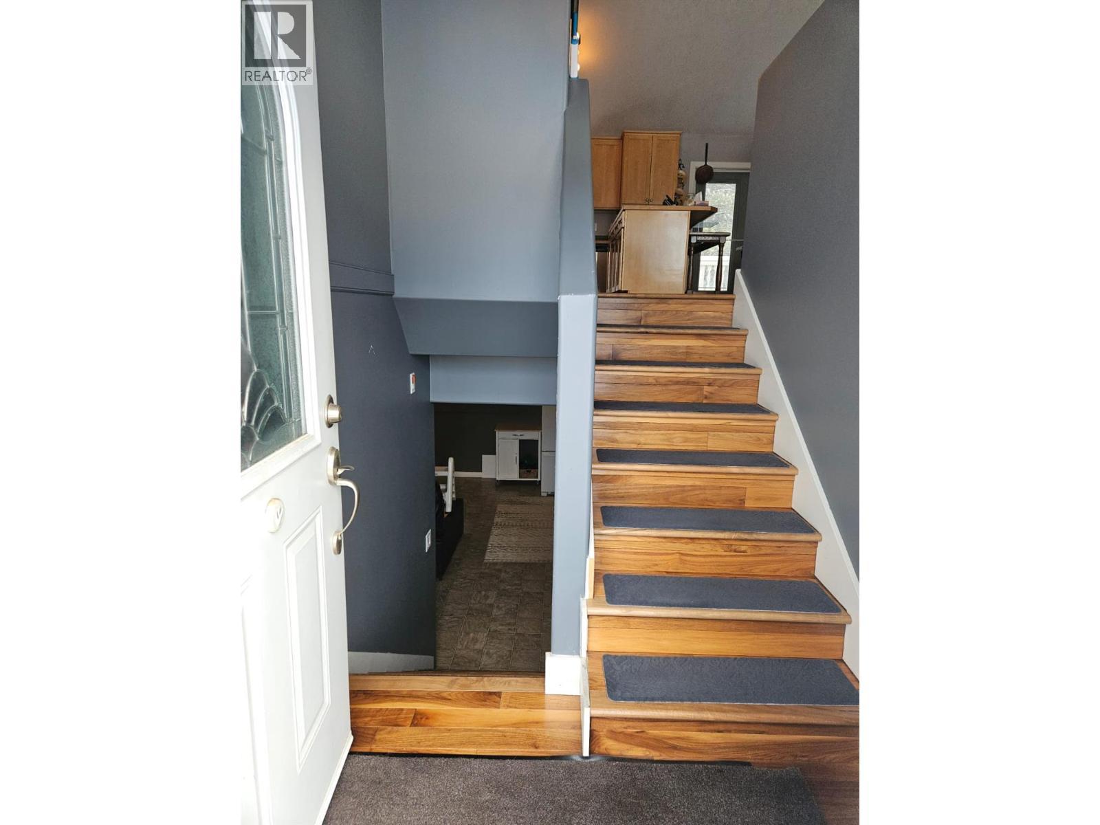 84 Wolverine Avenue, Tumbler Ridge, BC - Indoor Photo Showing Other Room