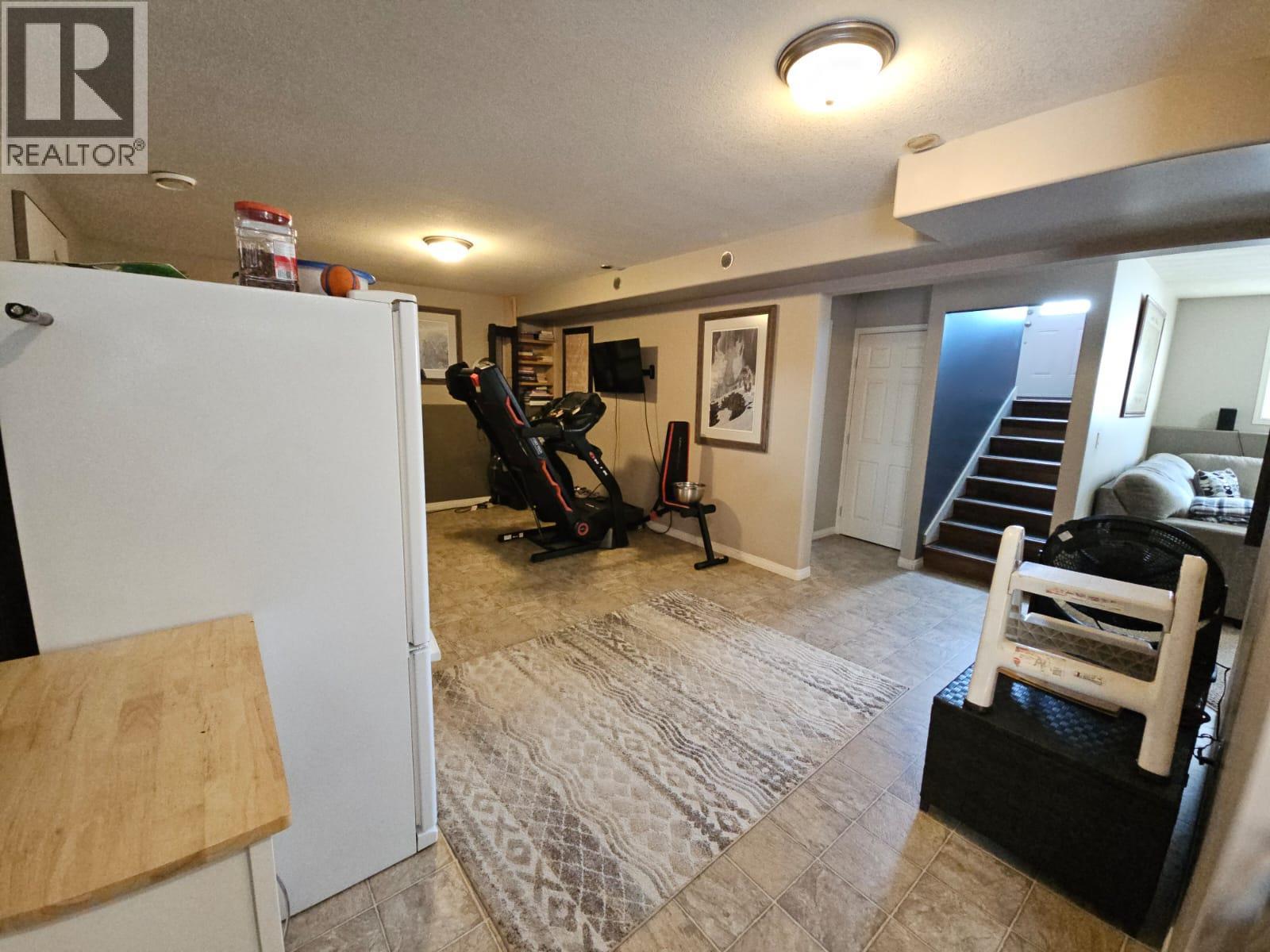 84 Wolverine Avenue, Tumbler Ridge, BC - Indoor