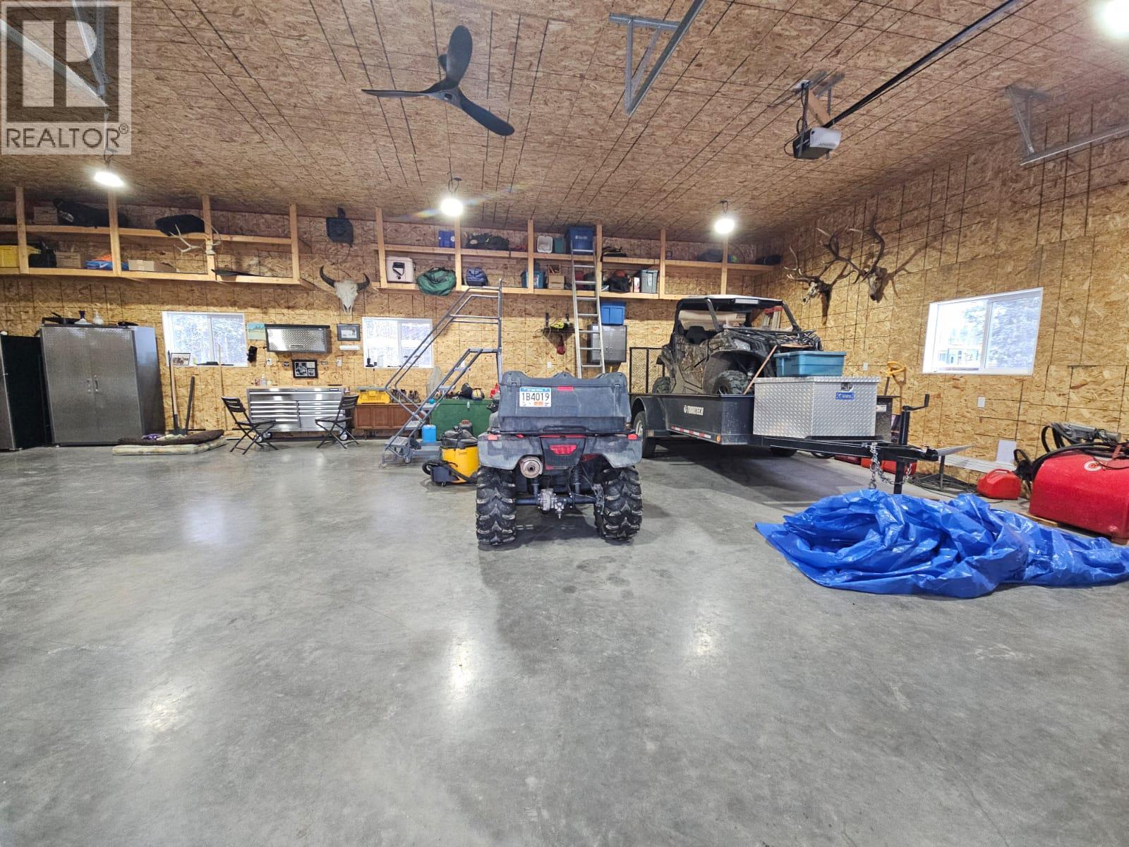 84 Wolverine Avenue, Tumbler Ridge, BC - Indoor Photo Showing Garage