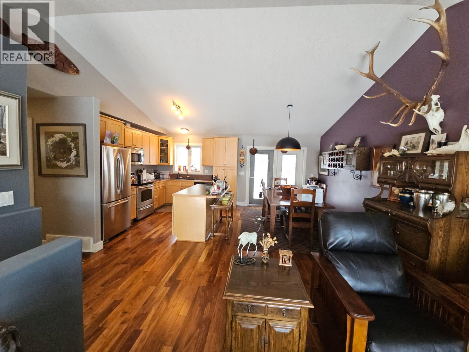 84 Wolverine Avenue, Tumbler Ridge, BC - Indoor Photo Showing Other Room