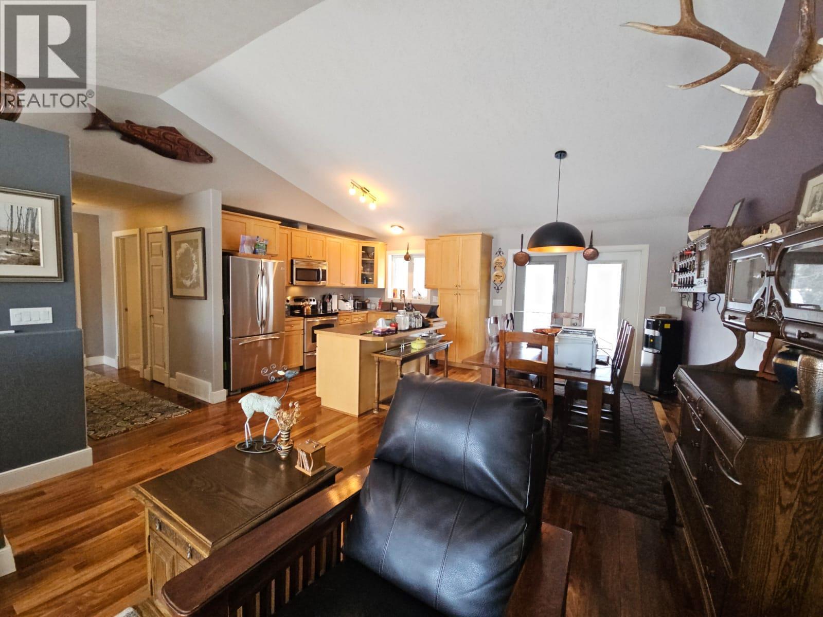 84 Wolverine Avenue, Tumbler Ridge, BC - Indoor