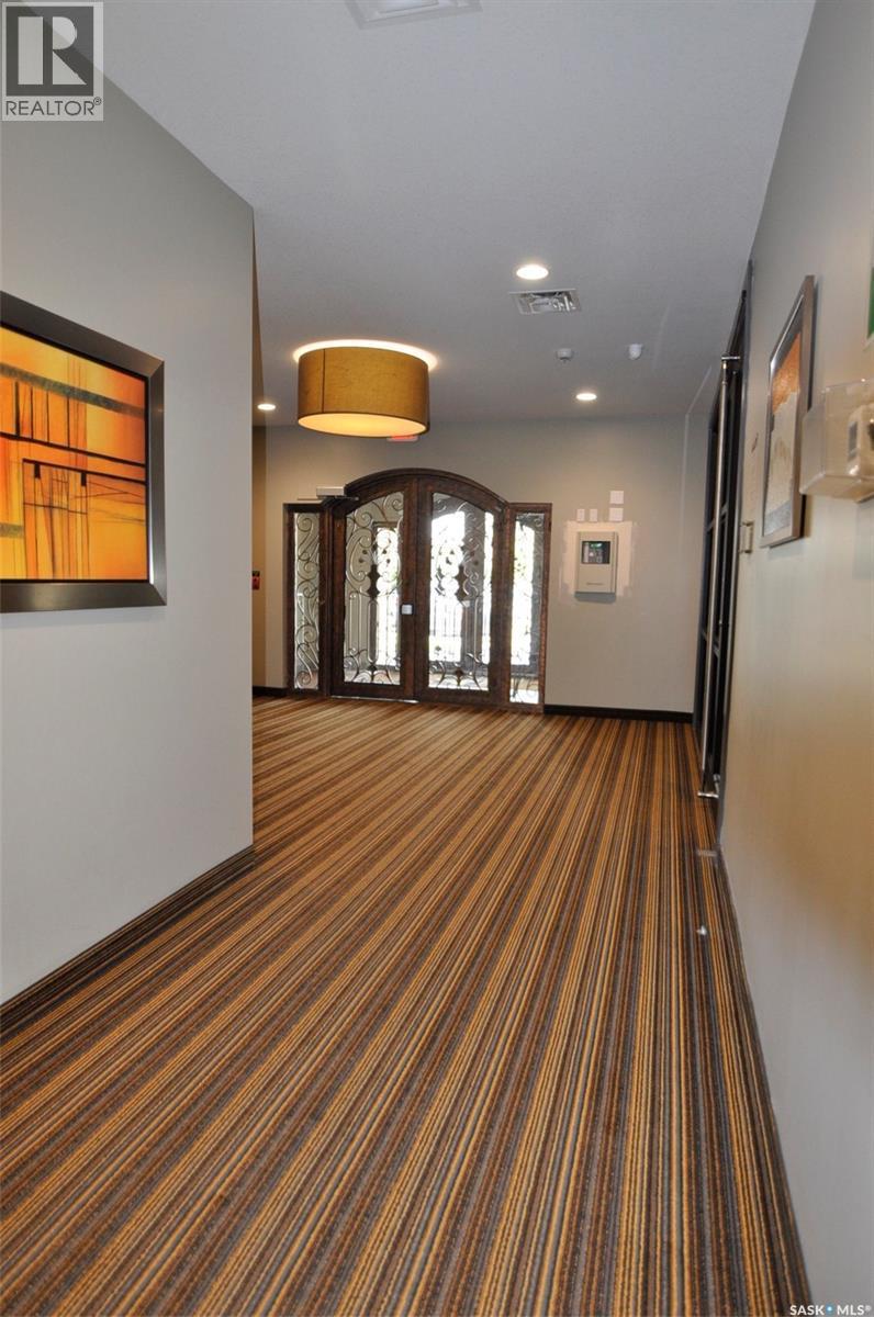 B107 415 Hunter Road, Saskatoon, SK - Indoor Photo Showing Other Room