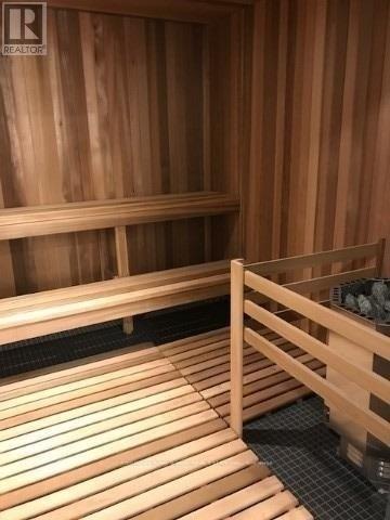 504 - 1 Edgewater Drive, Toronto, ON - Indoor Photo Showing Other Room