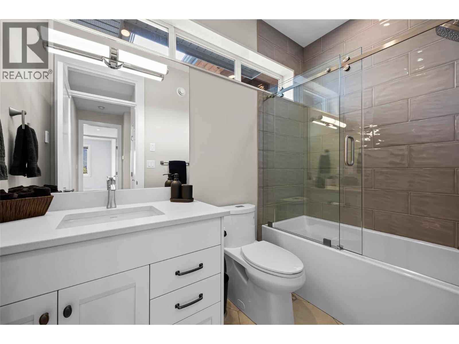 180 Rue Cheval Noir, Kamloops, BC - Indoor Photo Showing Bathroom