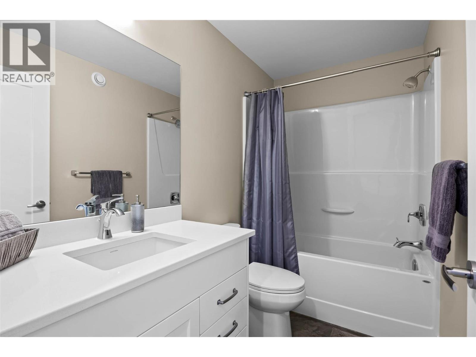 180 Rue Cheval Noir, Kamloops, BC - Indoor Photo Showing Bathroom