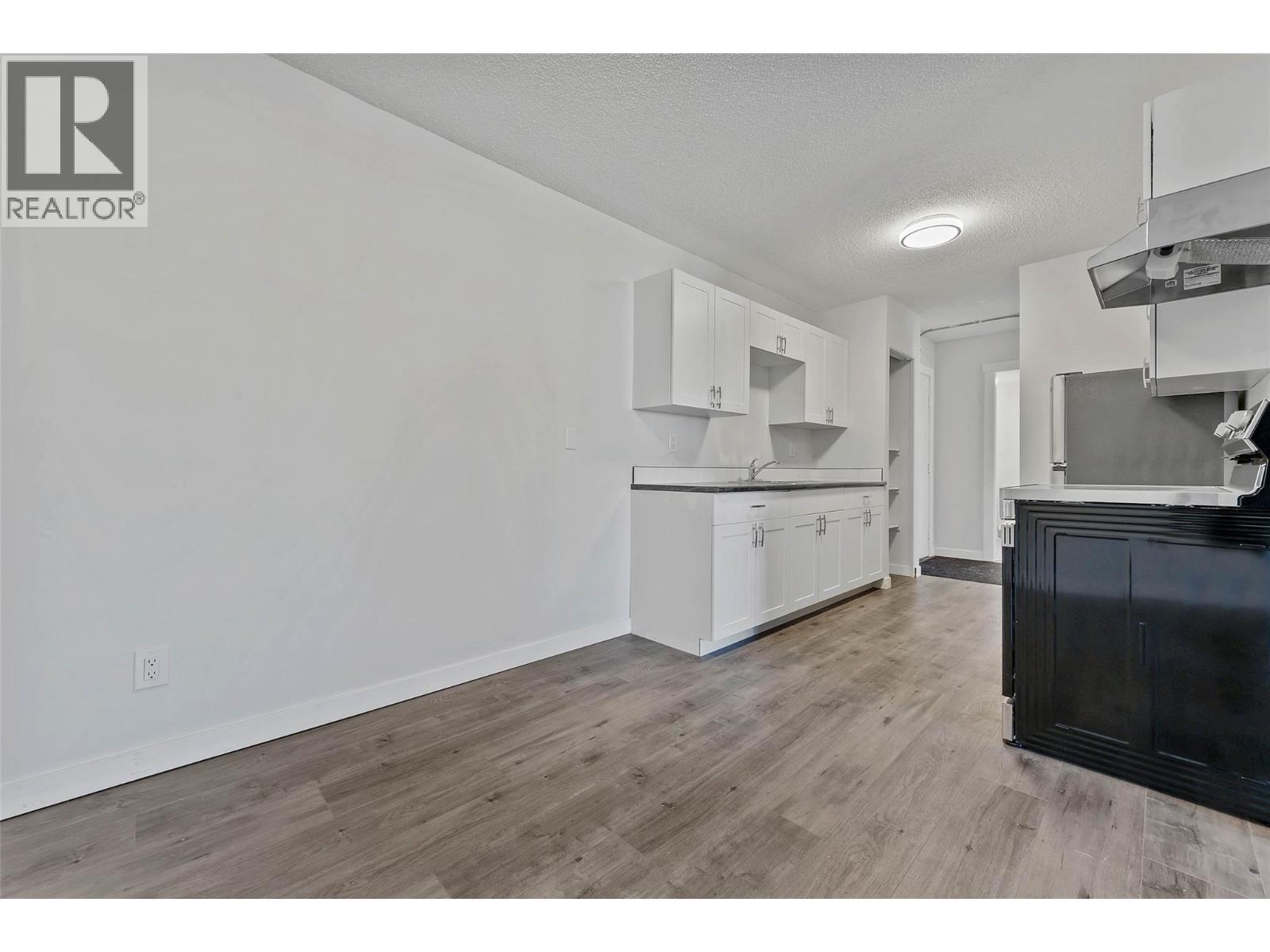 1900 Tranquille Road Unit# 38, Kamloops, BC - Indoor Photo Showing Kitchen