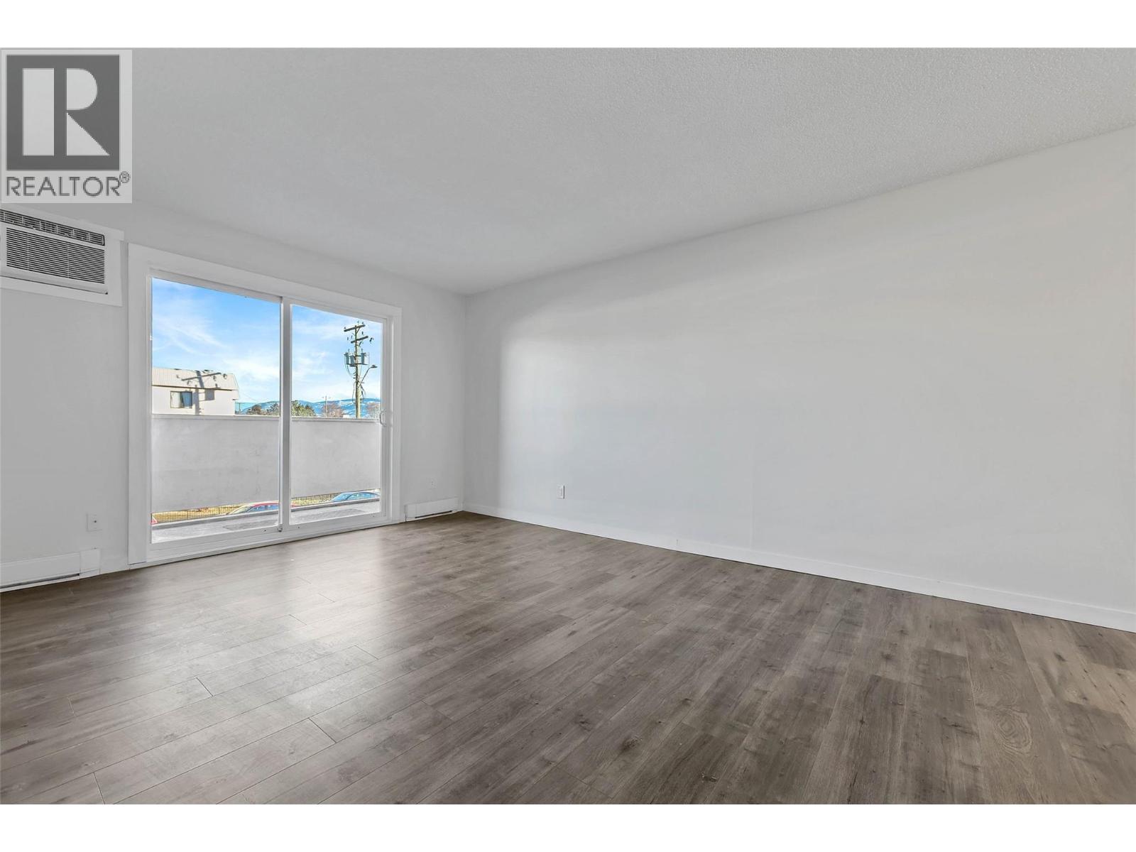 1900 Tranquille Road Unit# 38, Kamloops, BC - Indoor Photo Showing Other Room