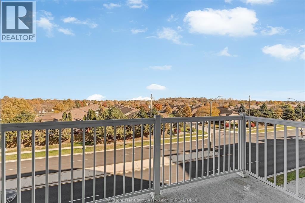 1611 Banwell Road Unit# 414, Windsor, ON - Outdoor