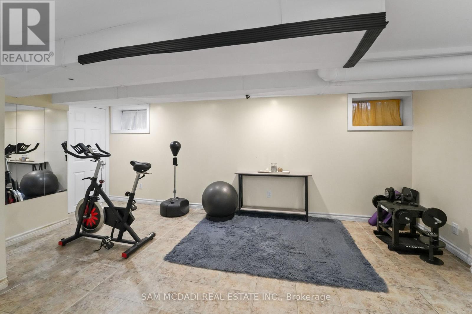 64 Wanita Road, Mississauga, ON - Indoor Photo Showing Gym Room