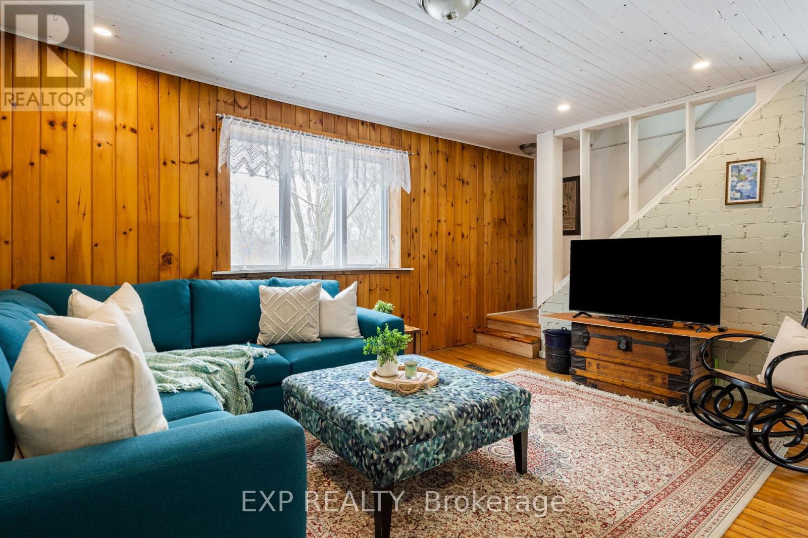 Back Family Room - 16 Mill Street, Amaranth, ON - Indoor Photo Showing Other Room