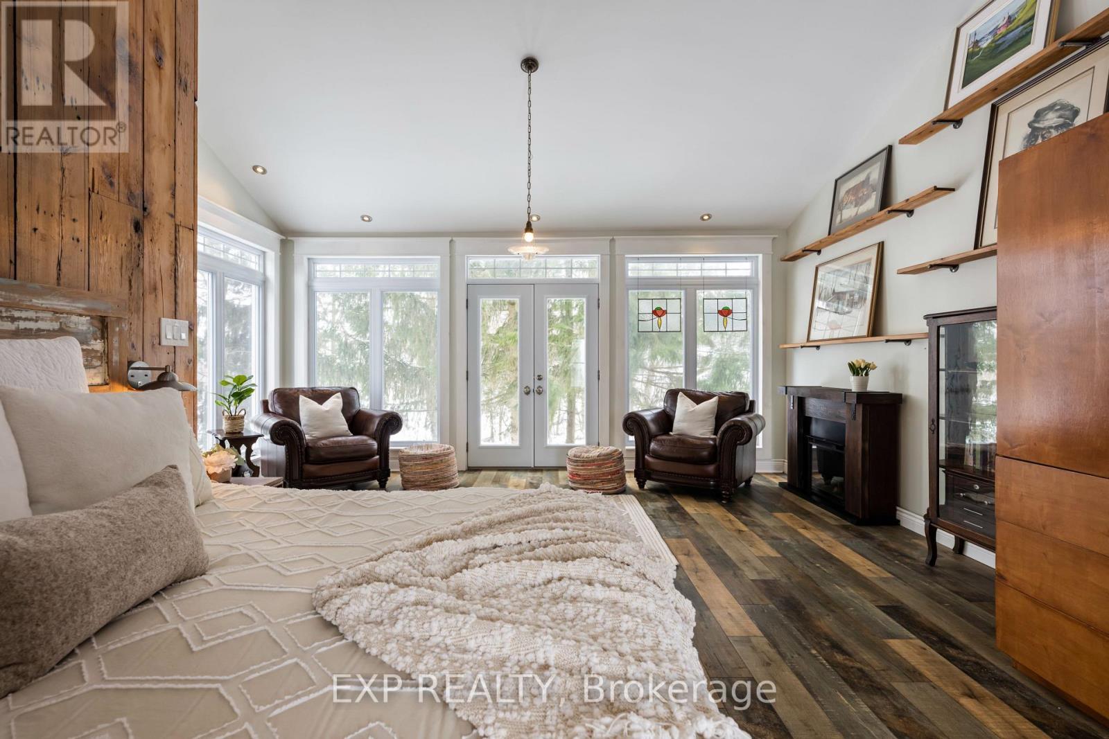 Primary Bedroom - 16 Mill Street, Amaranth, ON - Indoor