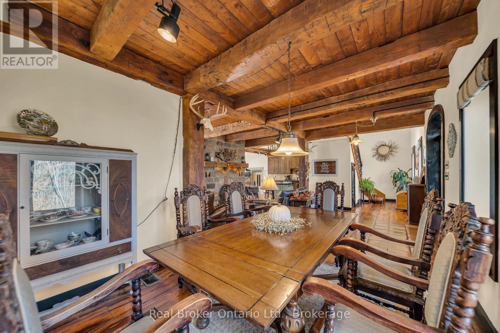 4766 Hyndman Drive, Southwest Middlesex, ON - Indoor Photo Showing Other Room