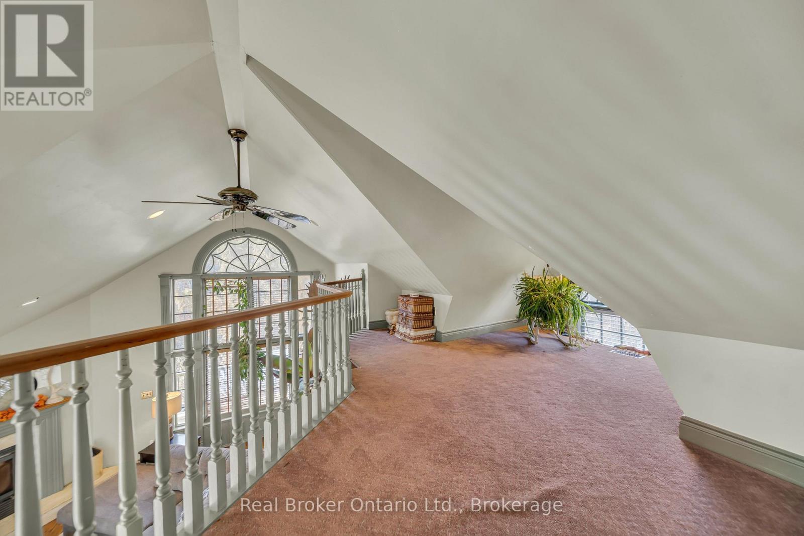 4766 Hyndman Drive, Southwest Middlesex, ON - Indoor Photo Showing Other Room