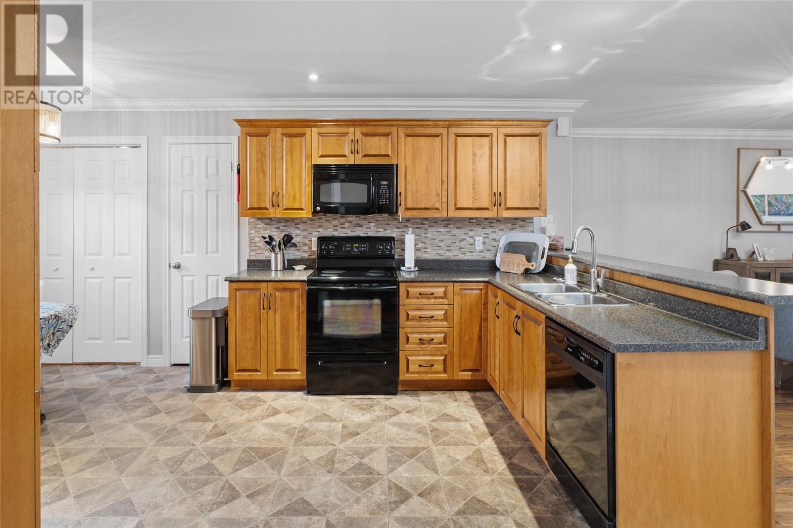 1533 Topsail Road Unit#204, Paradise, NL
