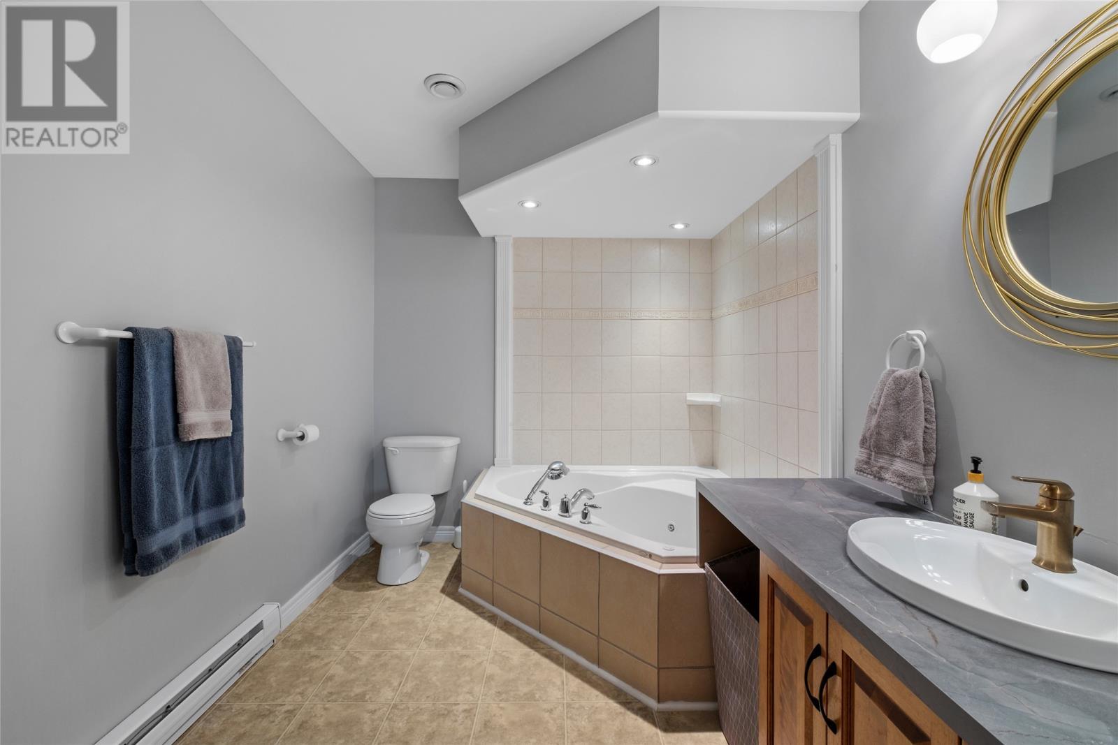 1533 Topsail Road Unit#204, Paradise, NL