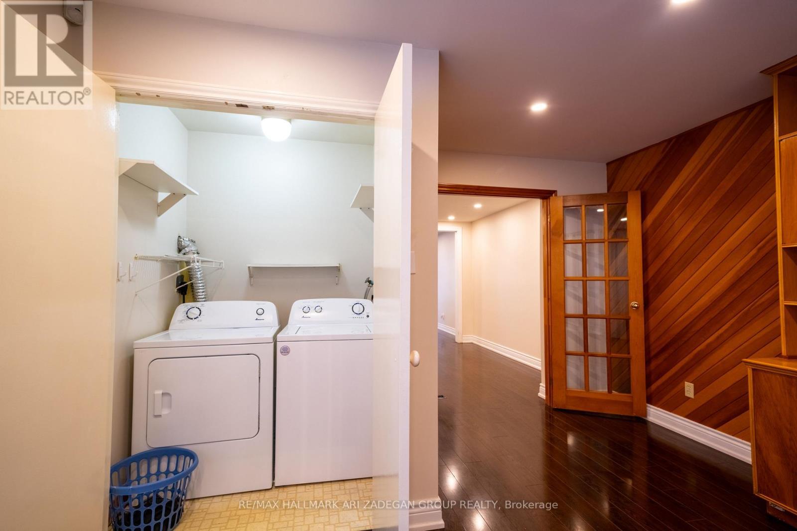 22 Silver Aspen Drive, Markham, ON - Indoor Photo Showing Laundry Room