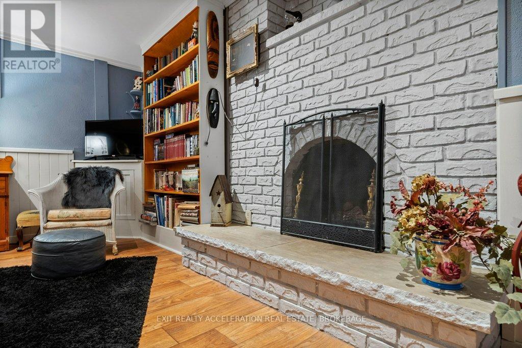 63 River Road, Greater Napanee (Greater Napanee), ON - Indoor With Fireplace