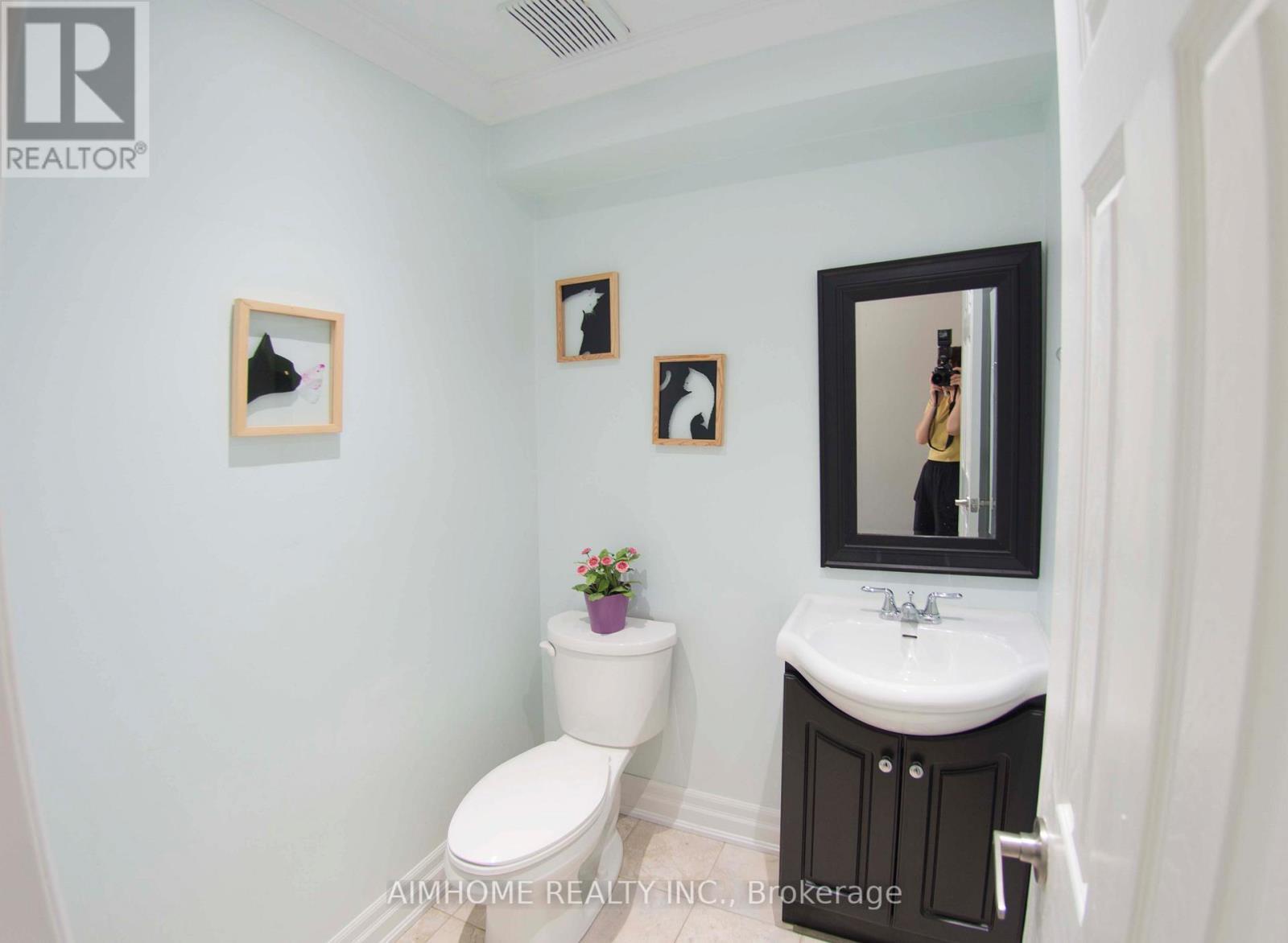 54 - 1224 Kirstie Court, Oakville, ON - Indoor Photo Showing Bathroom