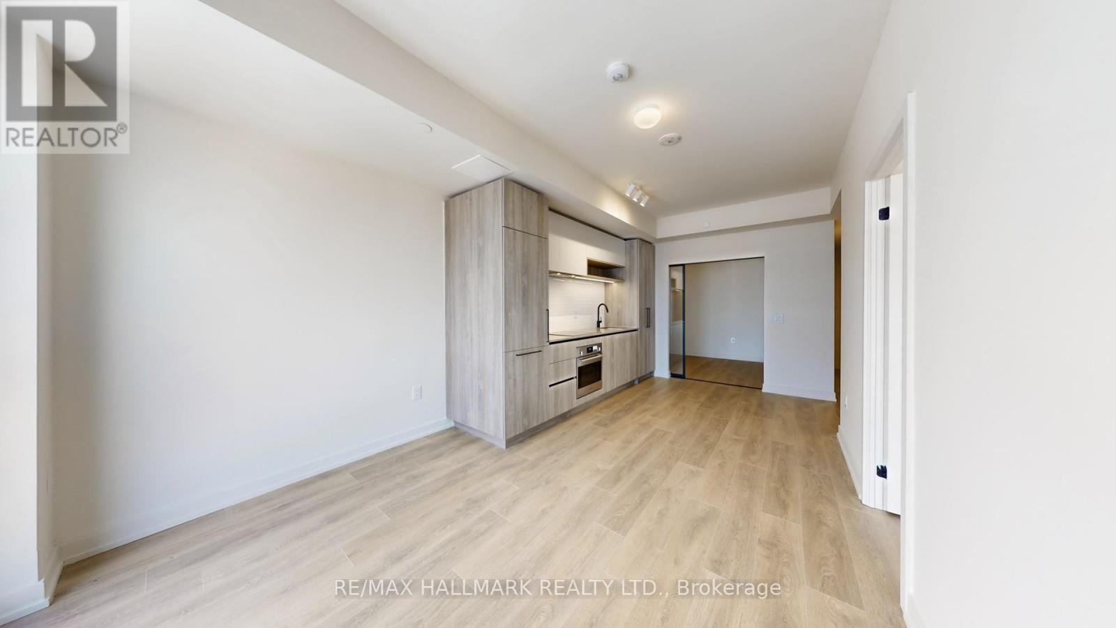 1221 - 181 Sterling Road, Toronto, ON - Indoor Photo Showing Other Room