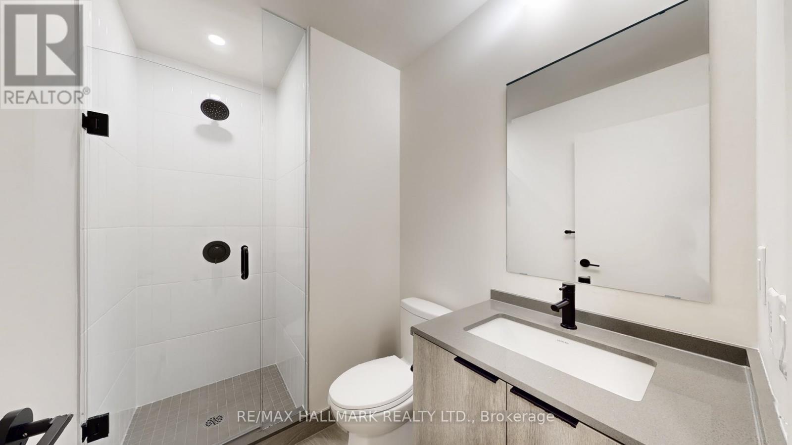 1221 - 181 Sterling Road, Toronto, ON - Indoor Photo Showing Bathroom