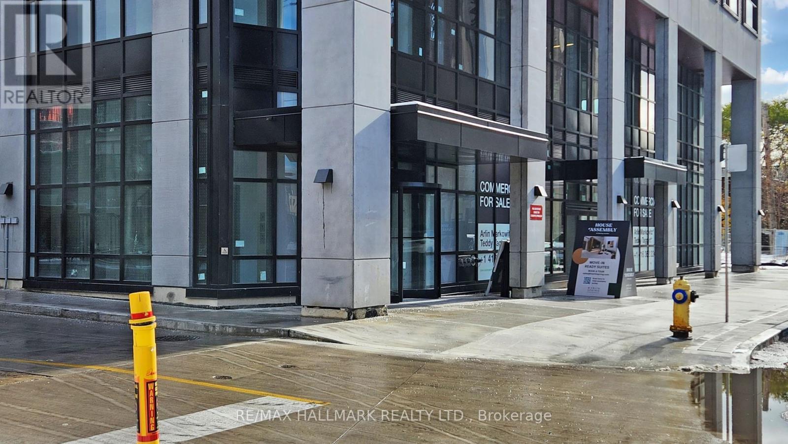 1221 - 181 Sterling Road, Toronto, ON - Outdoor